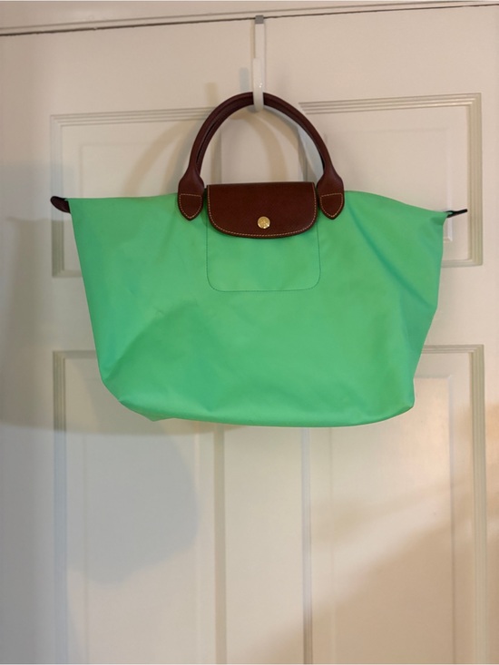 Longchamp Handbags - Longchamp Le Pliage Medium Short Handle Tote Soft Green Nylon Foldable